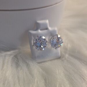 Elegant Silver Stud Earrings Moissanite